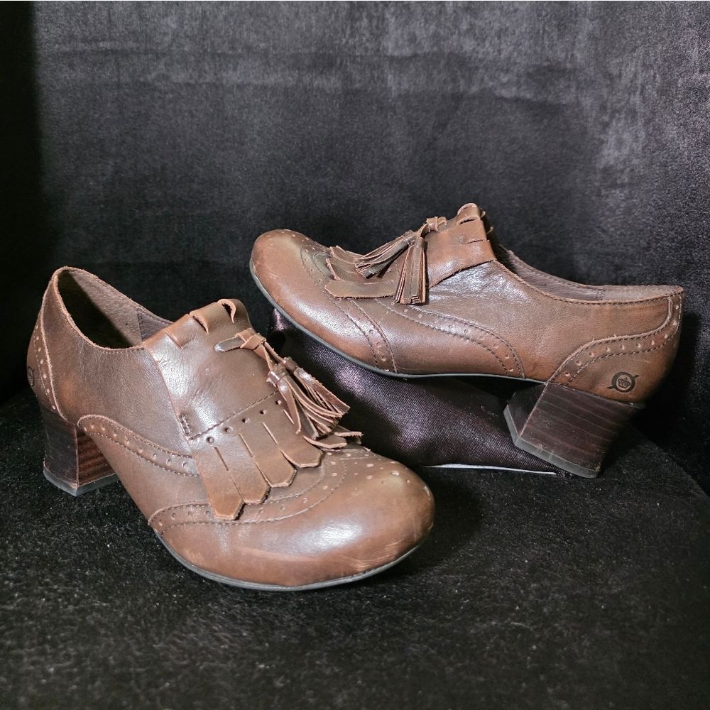 Born Elegant Brown Leather Loafers with Tassels Size 9